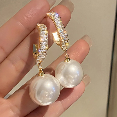 Luxury Earrings with Pearl and Zirconia