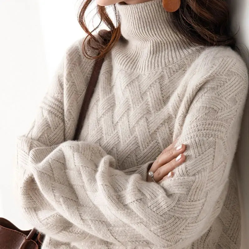 JAMY - Oversized Cashmere Turtleneck