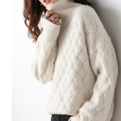 JAMY - Oversized Cashmere Turtleneck