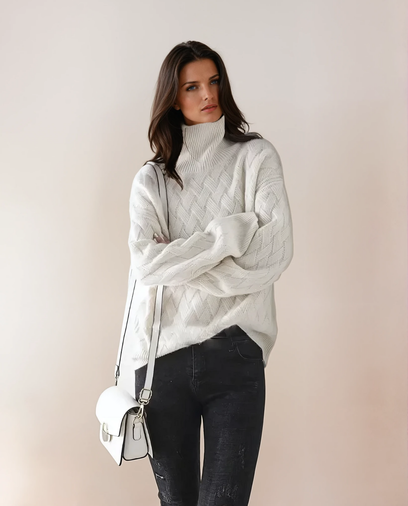 JAMY - Oversized Cashmere Turtleneck