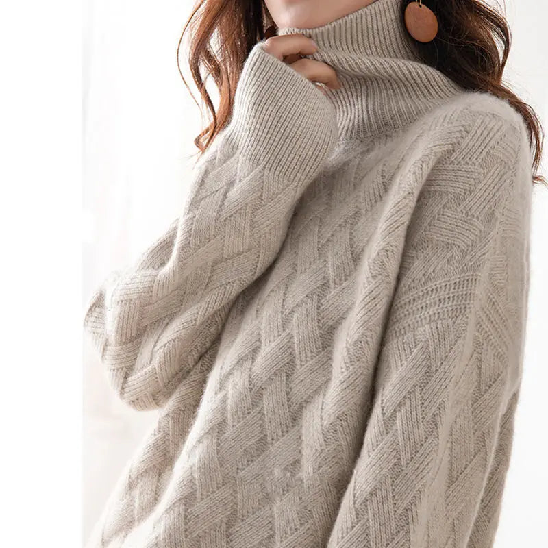 JAMY - Oversized Cashmere Turtleneck