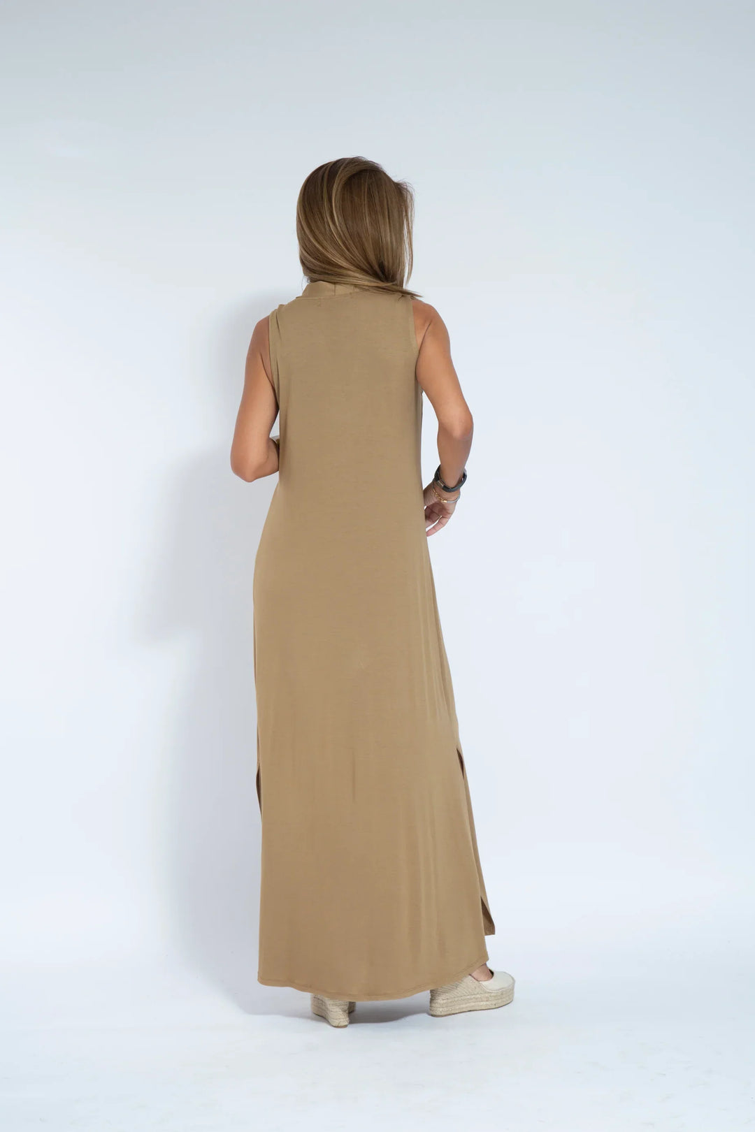 ANGELICA | LONG DRESS WITH V-NECK